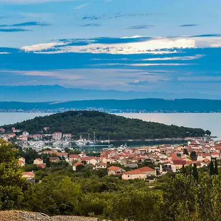 Lejlighed Uradi Sam *