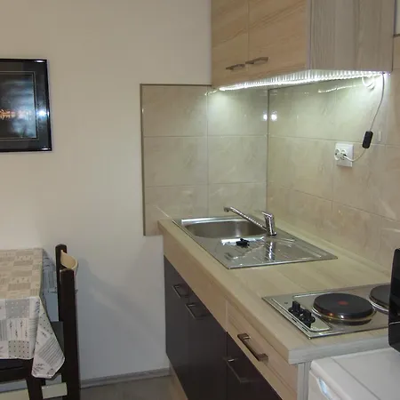 Uradi Sam Apartment *