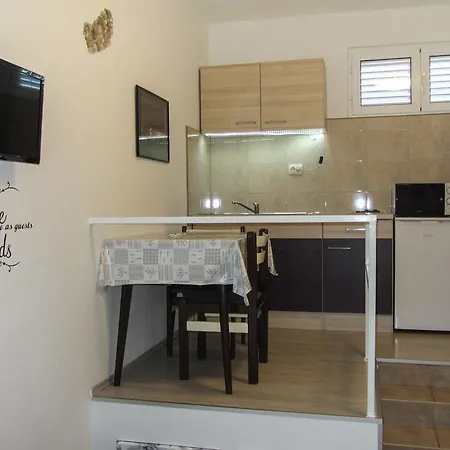 Apartment Uradi Sam *