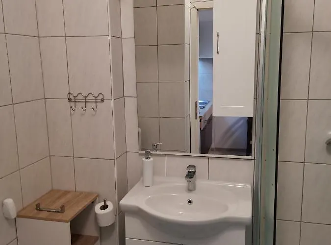 Apartament Uradi Sam