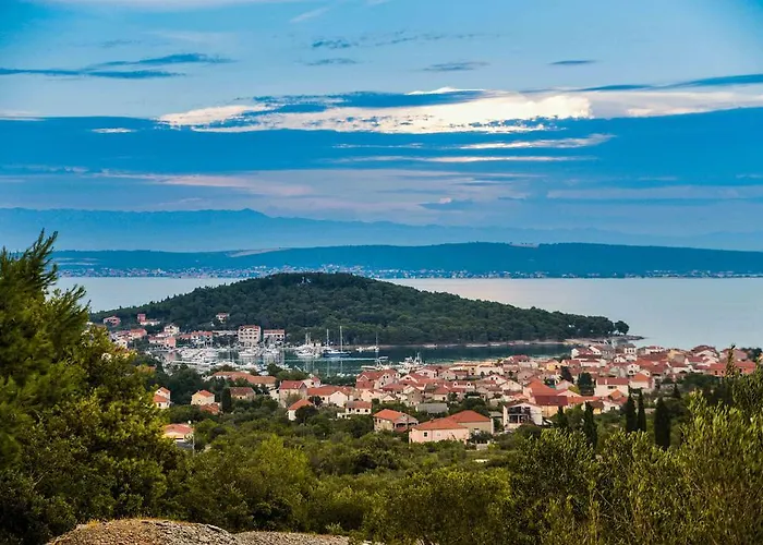 Apartament Uradi Sam *