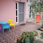 Uradi Sam Apartman *